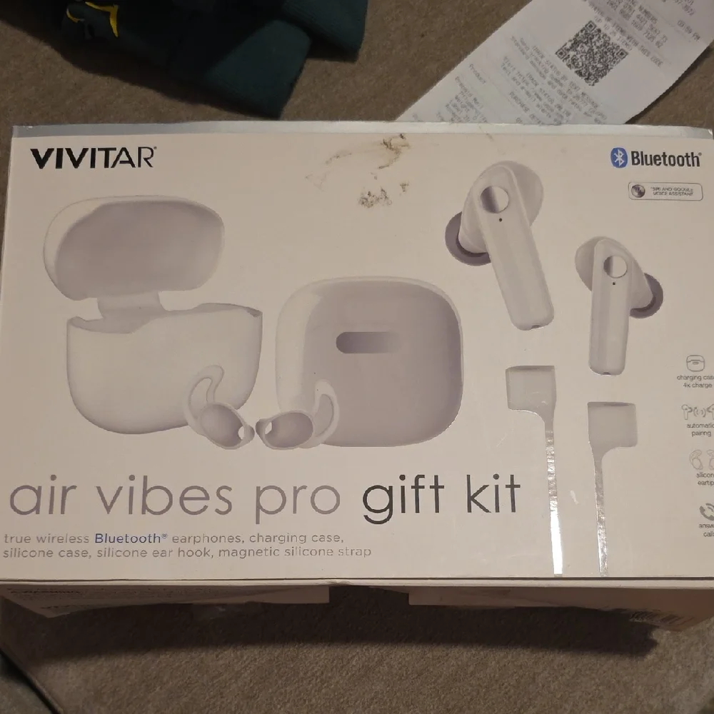 Air Vibes Pro Gift Kit - White